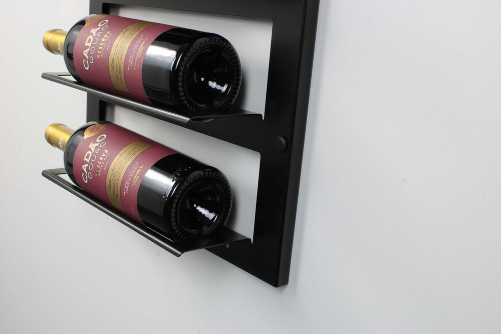 Garrafeira de Parede para 9 Garrafas