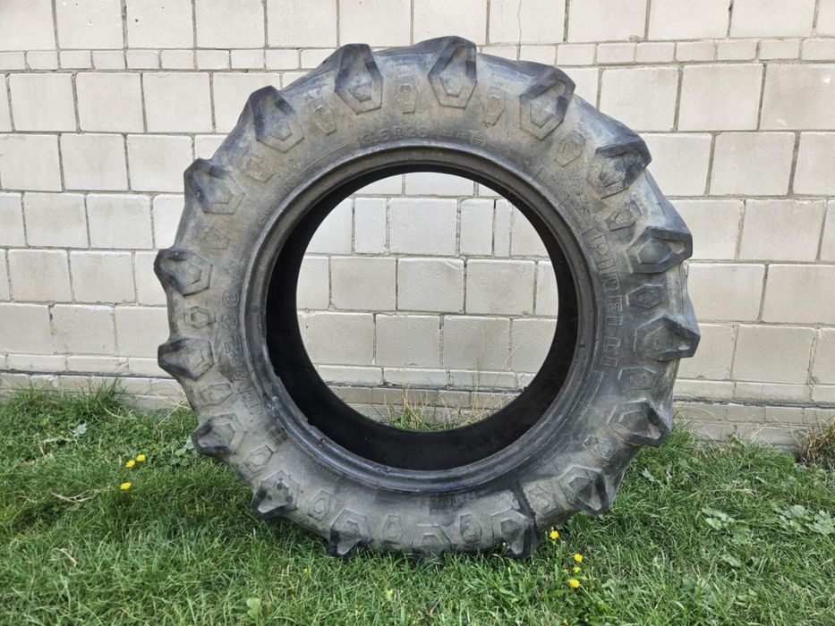 Pirelli 13.6 R28 Opona rolnicza
