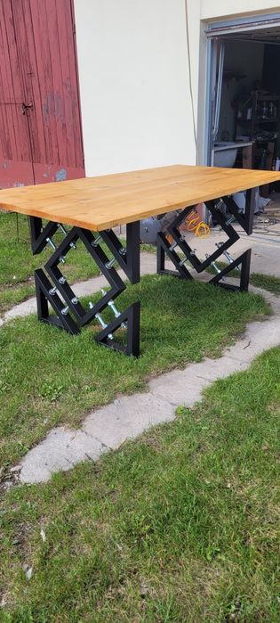 Solidny Ciężki Stół Ogrodowy