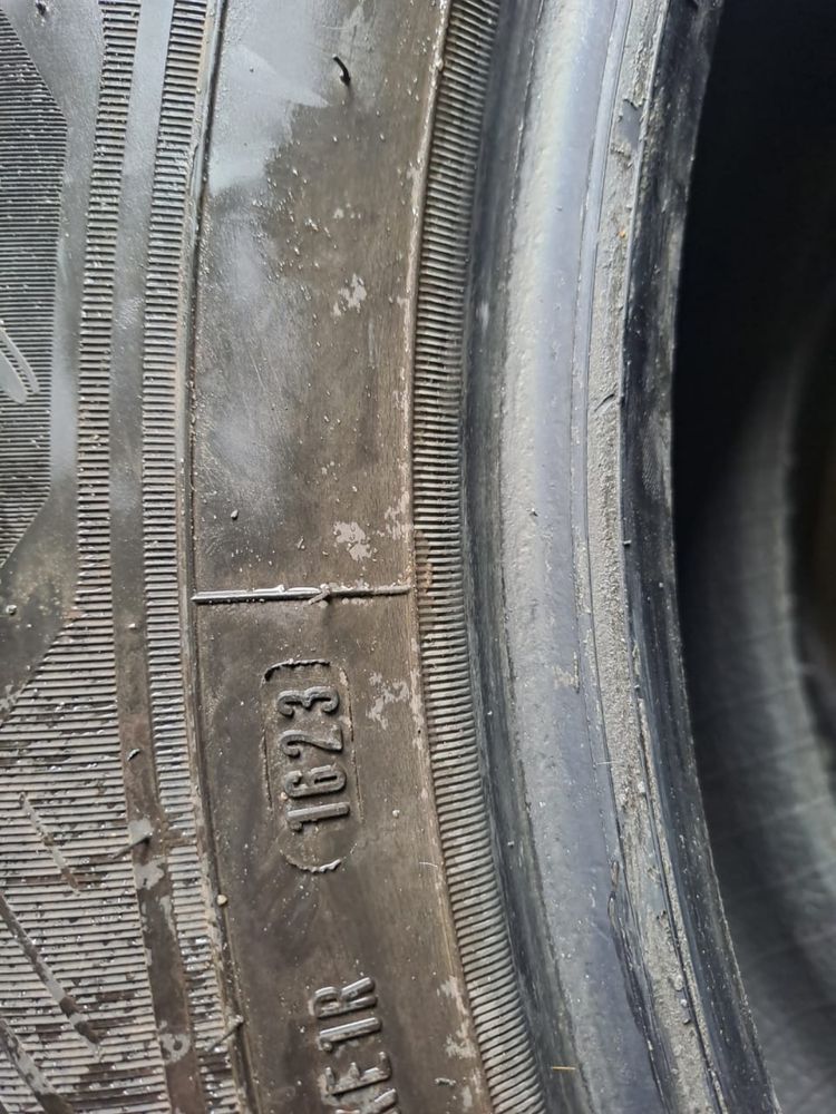 Продам комплект гуми Goodyear 275/55/R20