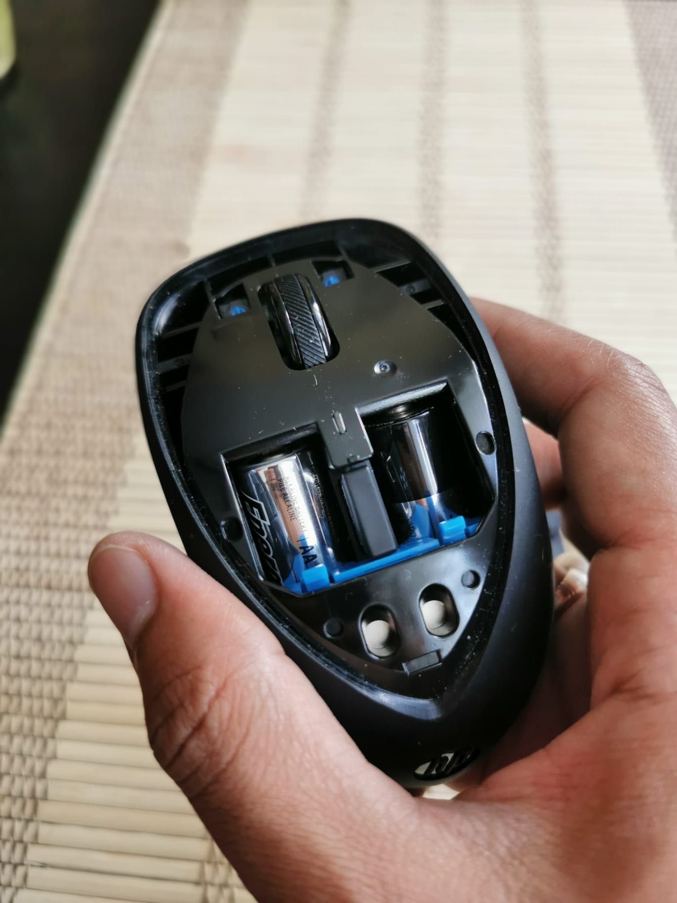 New HP Wireless Comfort Grip Mouse