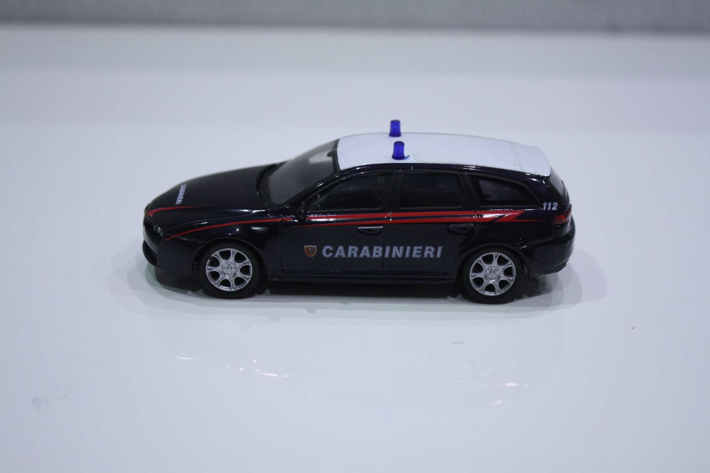 Alfa 159 carabinieri skala 1/43