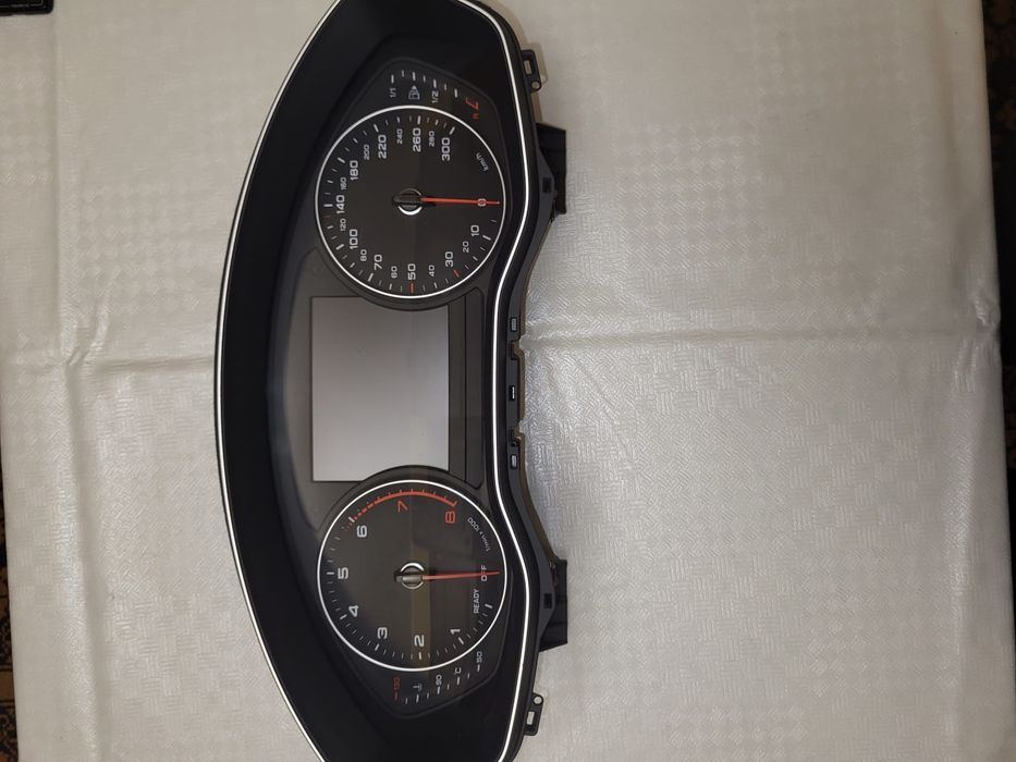 Licznik zegary Audi a4 b9 48000tys przebiegu! 8W5.920.740D