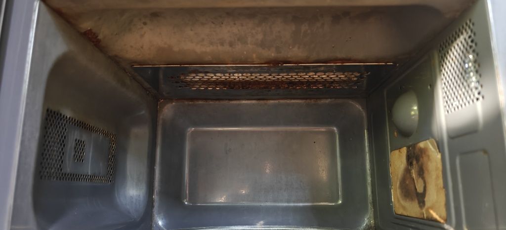 Kuchenka mikrofalowa, mikrofalówka Sharp R642WW