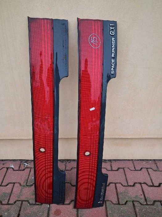 Blenda tylnej klapy Mitsubishi space runner