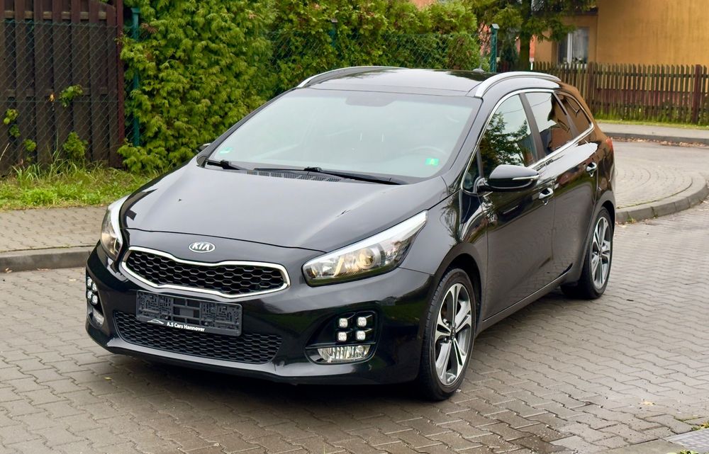 Kia Ceed GT/panorama/navi/pod.siedz/aso/gwarancja/po.kierownica