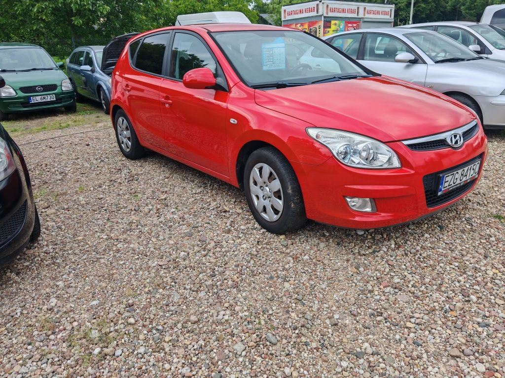 I 30 niski przebieg 2008