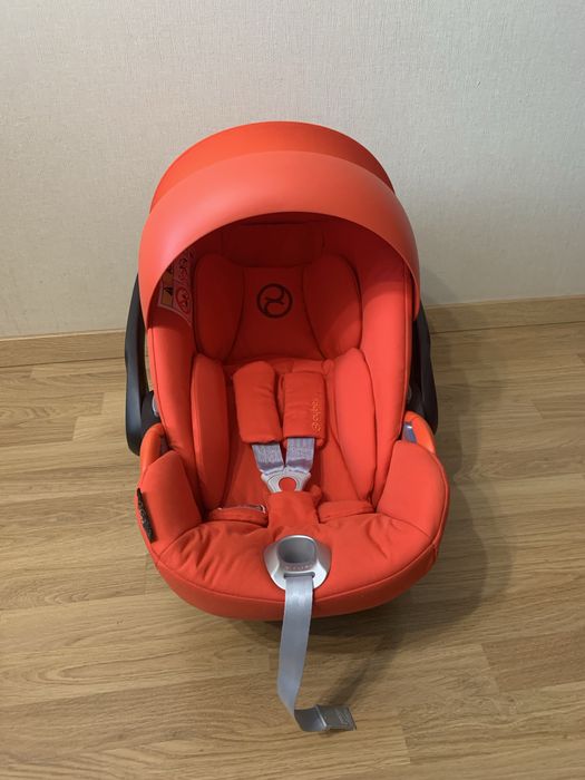 Стан нового Автокрісло Cybex cloud Z i-size червоне Сайбекс