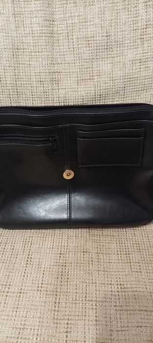 Сумка з довгим ремінцем через плече