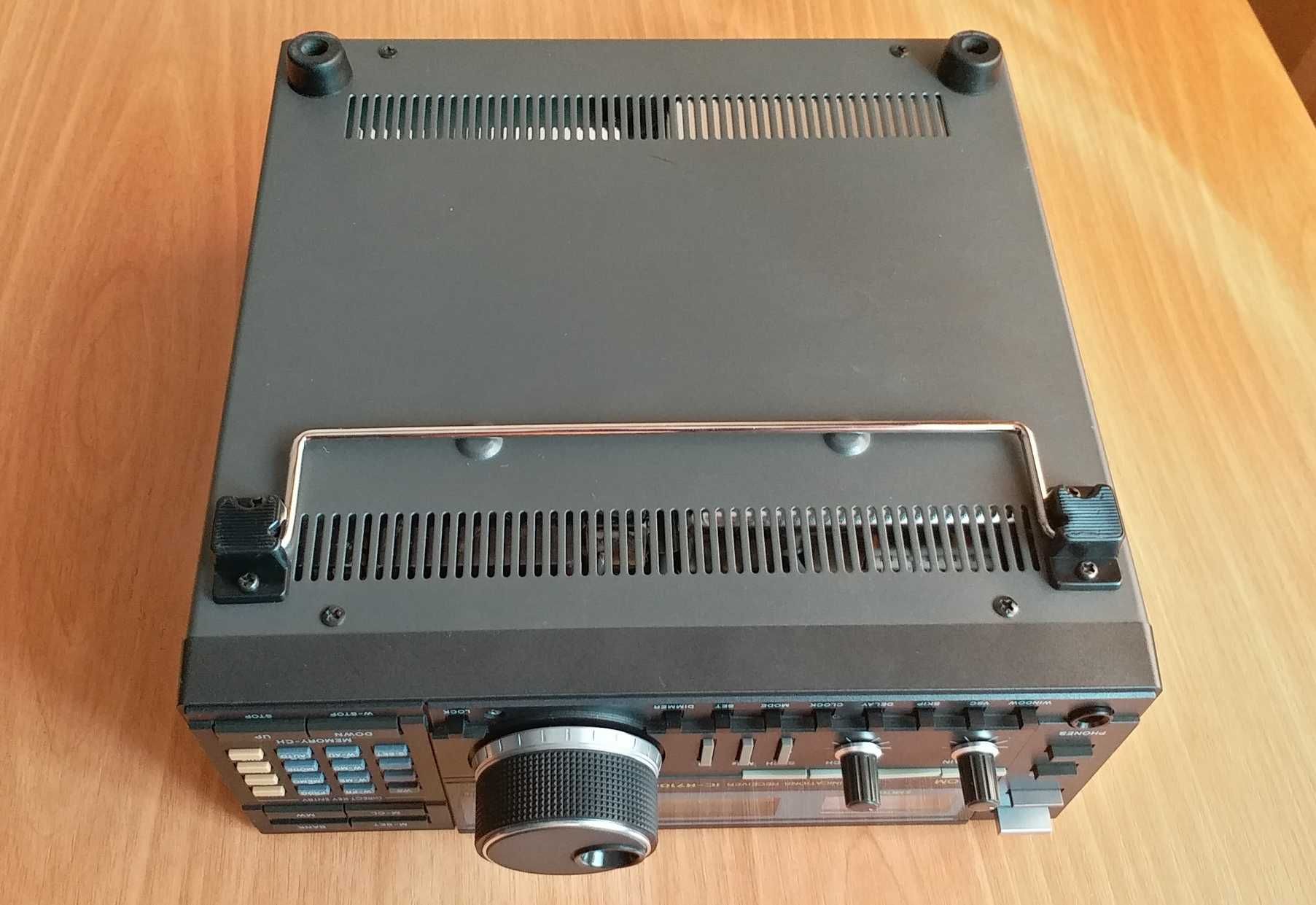 УКВ приемник ICOM IC-R7100