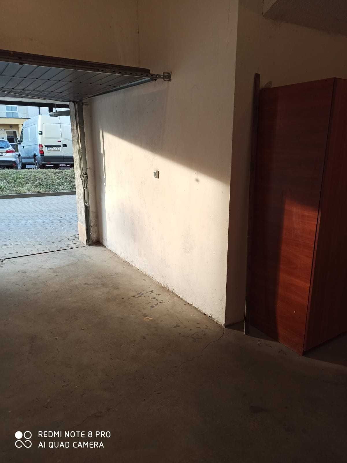 Garaż z wnęką na auto +motor/quad