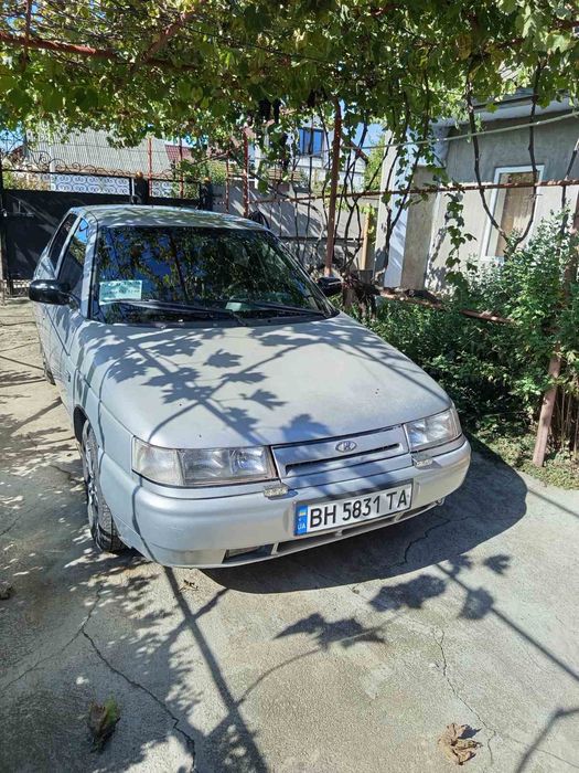 Автомобиль Лада 112 Lada
