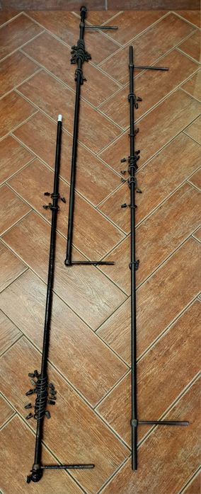 Karnisz brązowy / 2 sztuki