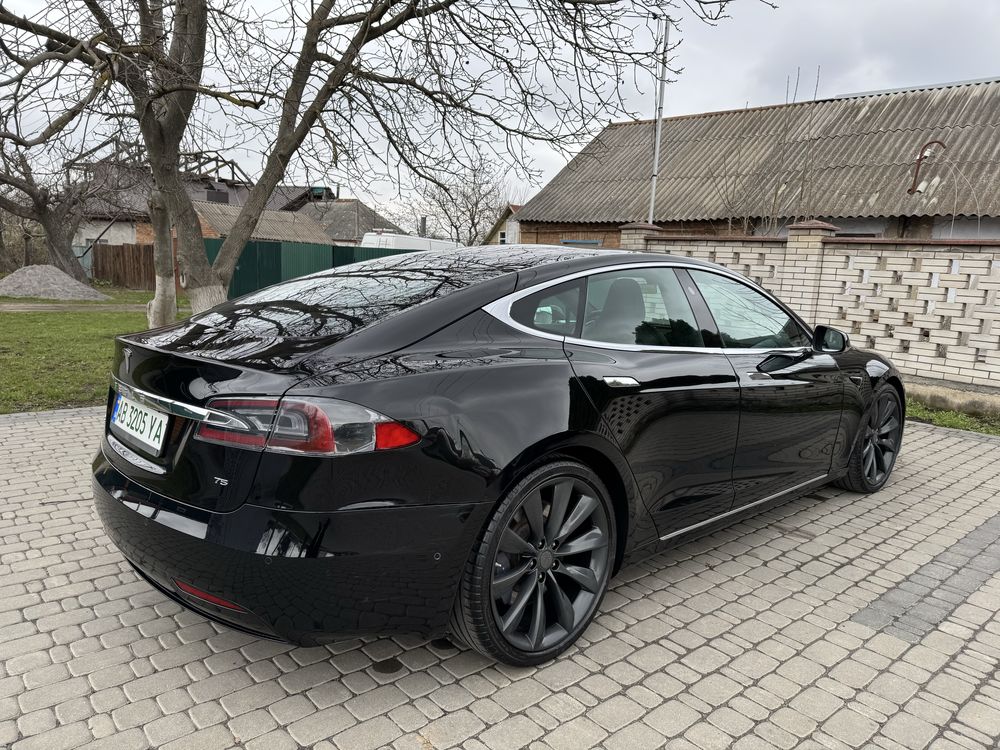 TESLA MODEL S Европа (Німеччина) Рестайлінг 2018