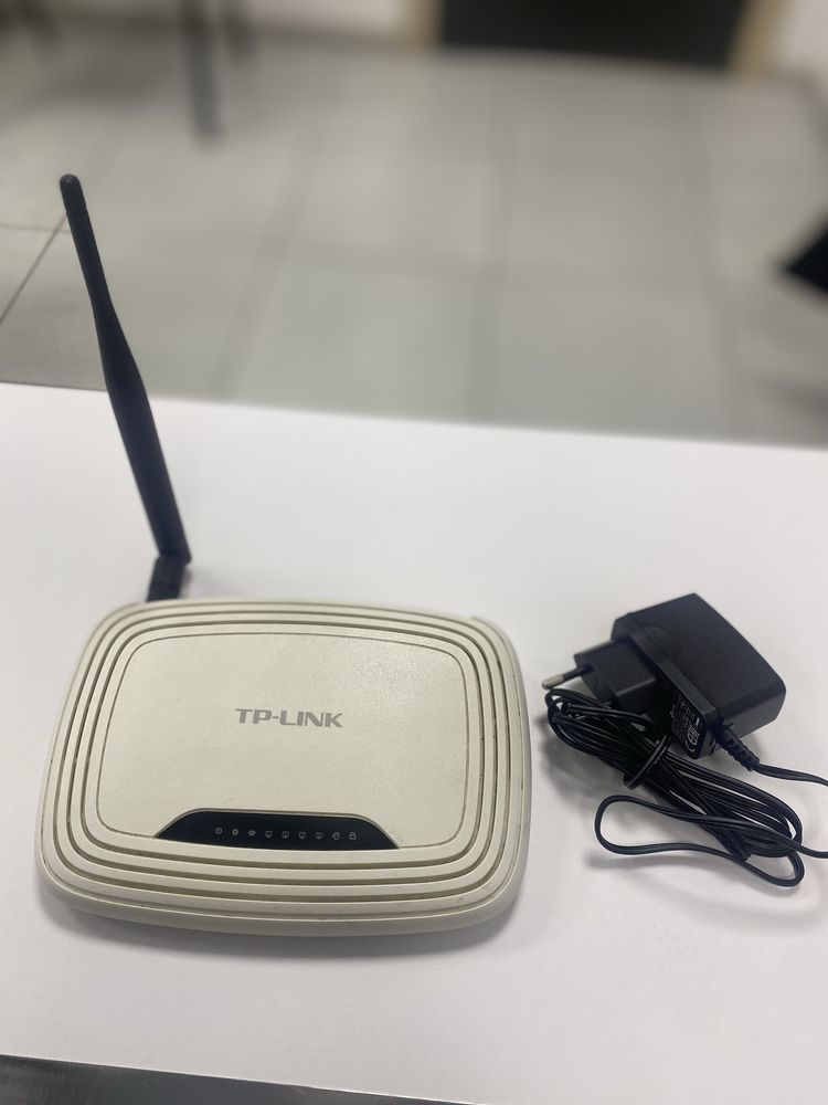 Маршрутизатор роутер TP-LINK TL-WR741ND 150 мб