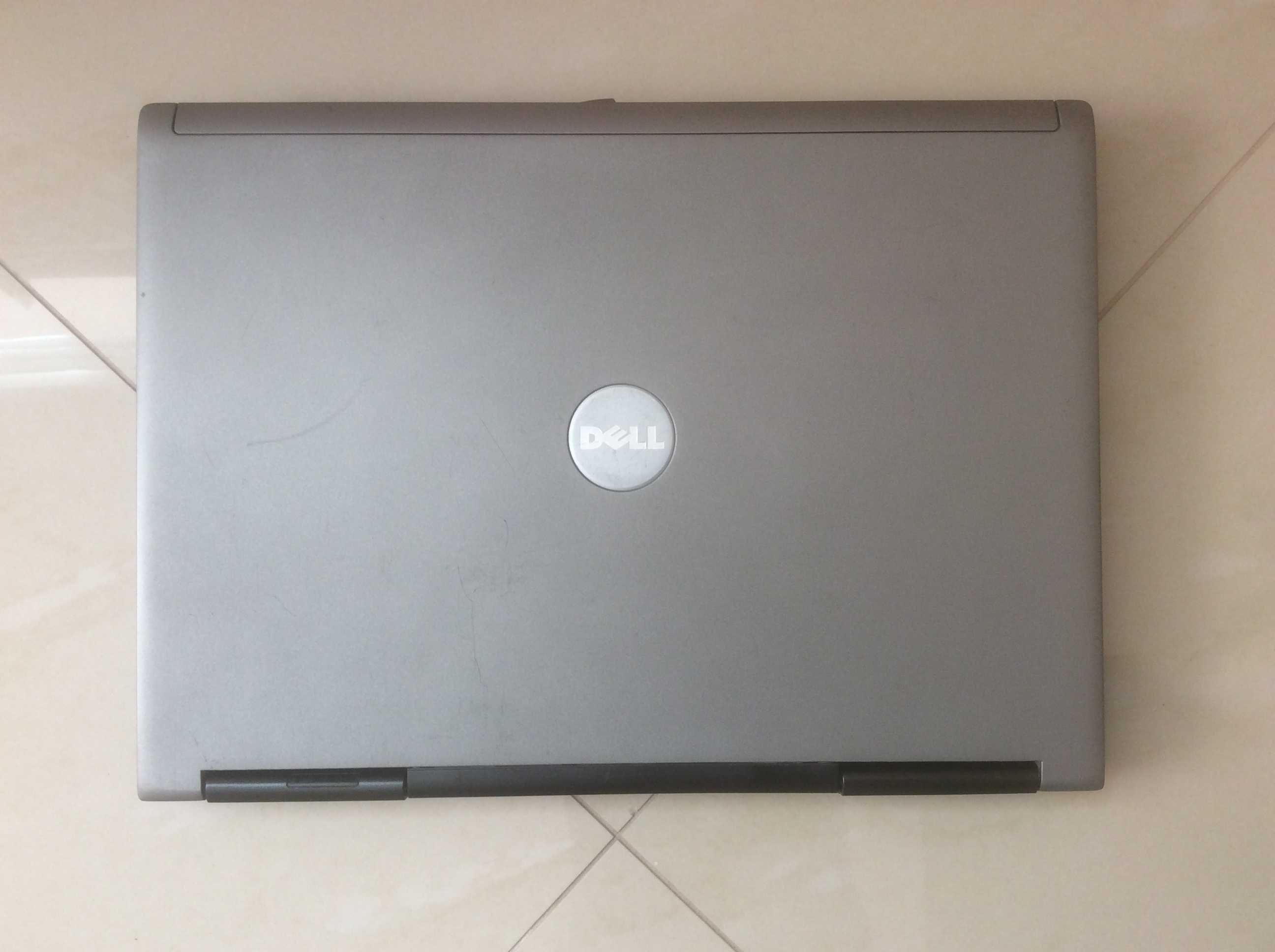 DELL D830 COM/15,5''Mat/C2D 2x2GHz/HDD250GB/RAM3GB/Bat.3h/Win7PRO