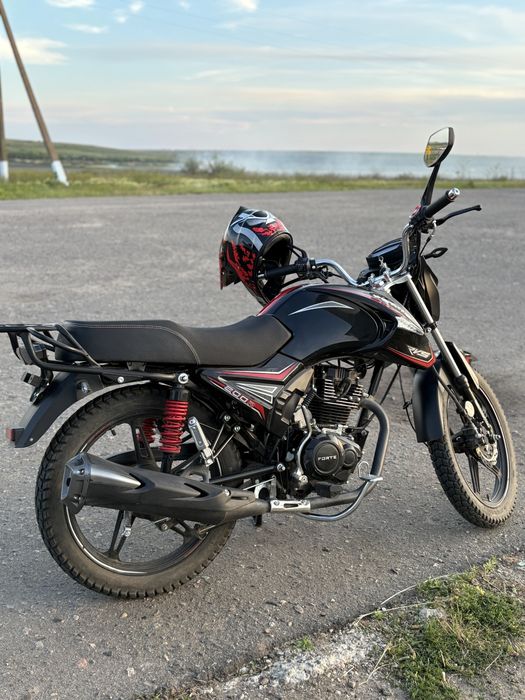 Продам мотоцикл FORTE 200R