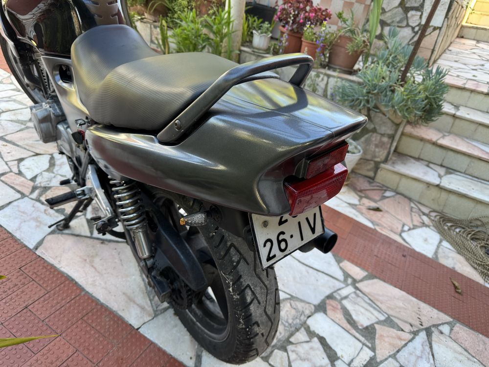 Honda cb 500 muito bonita