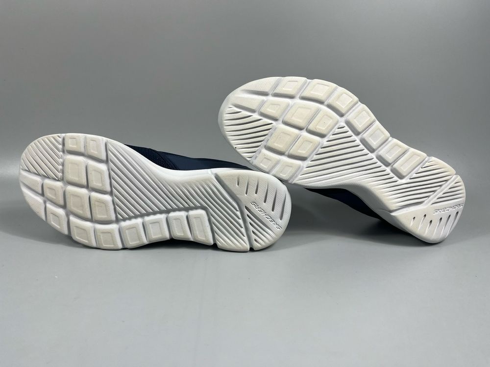 Мокасини Skechers 41.5 розмір (по стельке 26.5 см)
