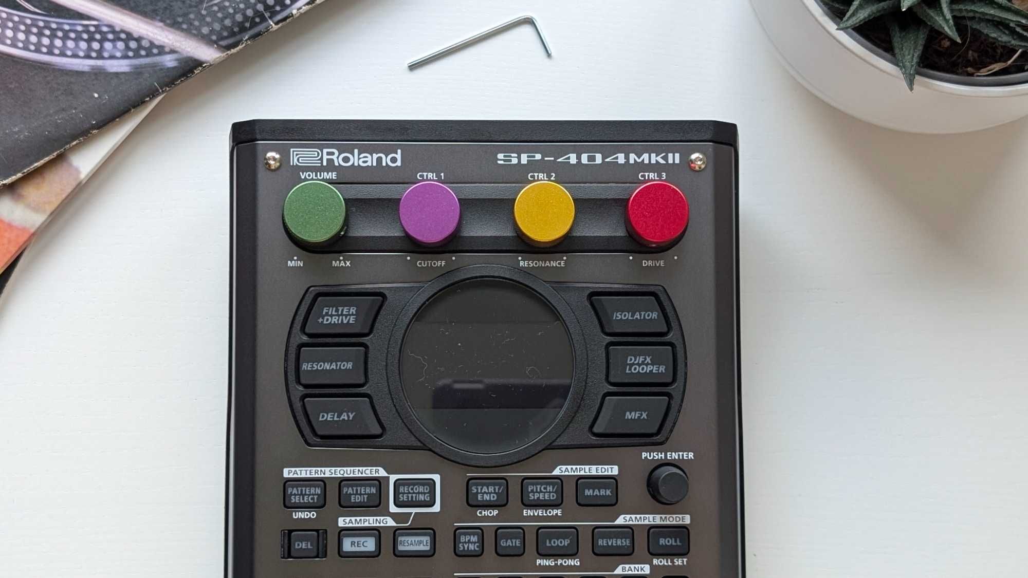 Roland SP 404 Mk2 zestaw metalowych pokręteł piękne kolory matowe