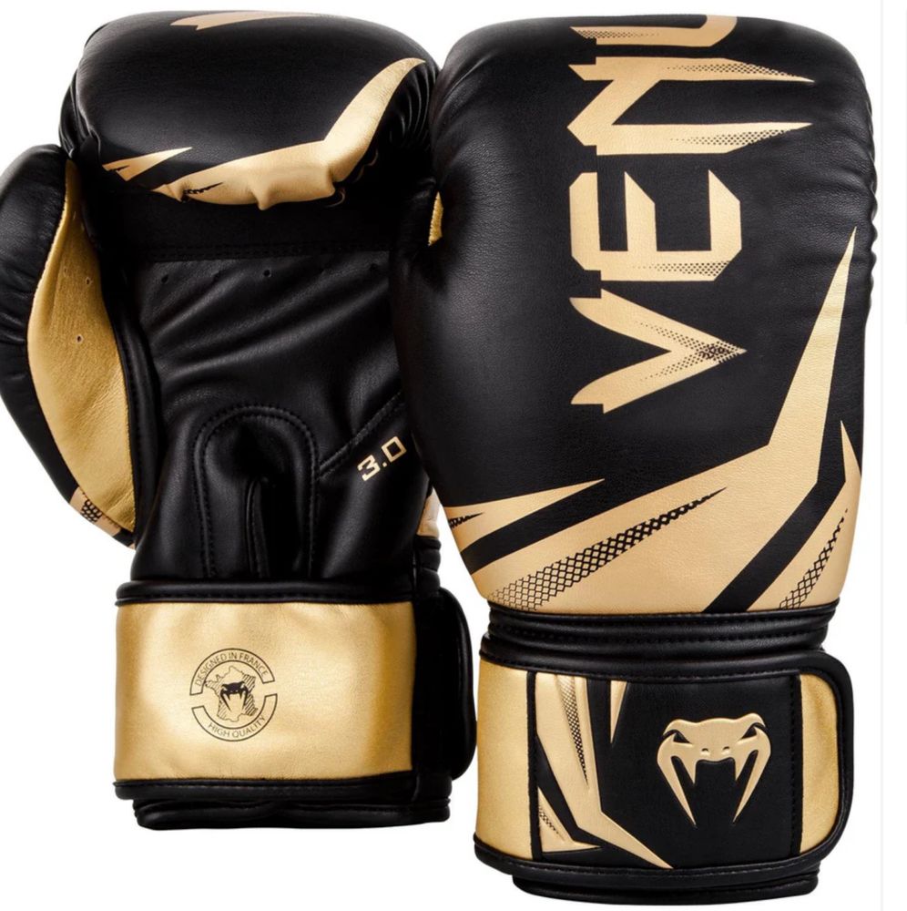 Venum Challenger 2.0 Boxing Gloves - Black/Gold 12oz/16oz (Novo)