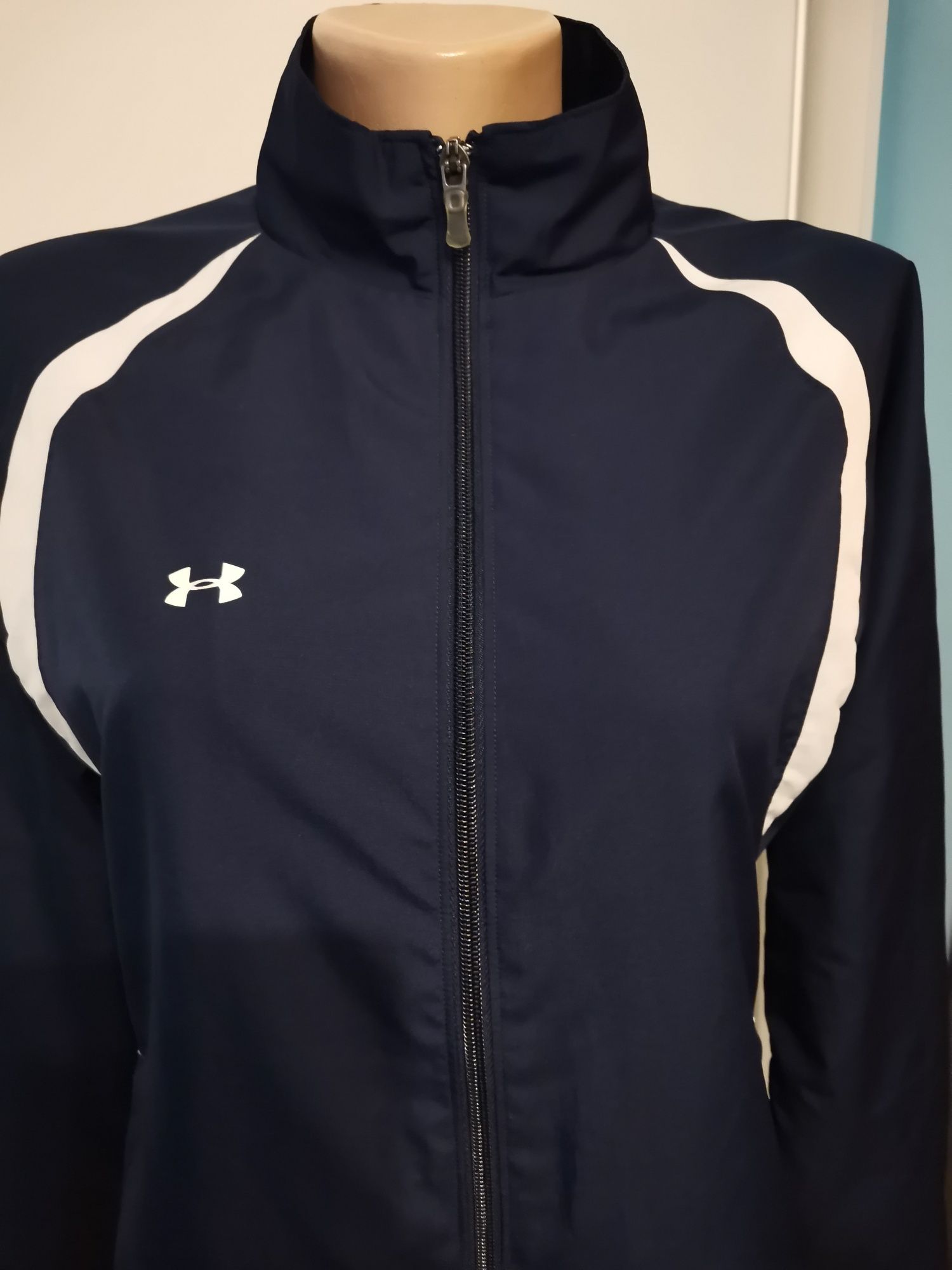 Kurtka damska, wiatrówka Under Armour rozm S/M, wiosna, lato, ciemny g