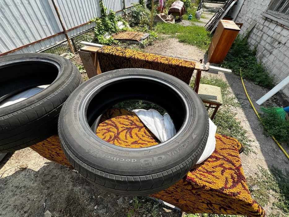 Комплект шин б/у