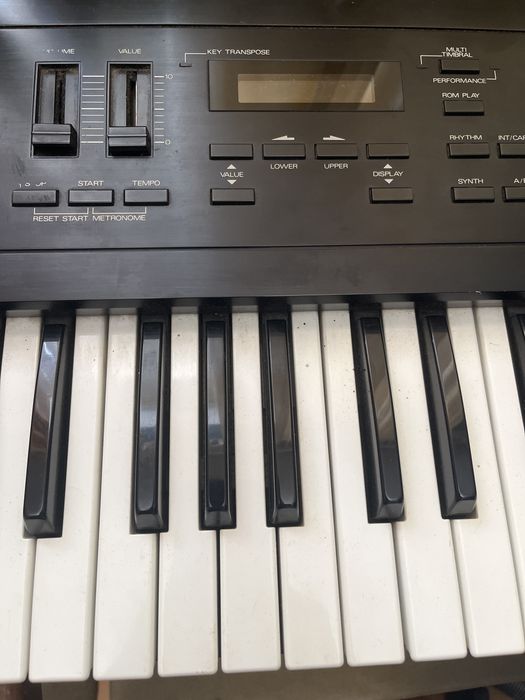 ROLAND E-15; ROLAND EM-25 ;ROLAND D-10 ;Roland XP-50 ; Roland e-30