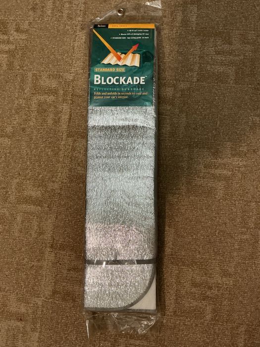 Отражающая солнце штора в автомобиль, защита от солнца. Стандарт.