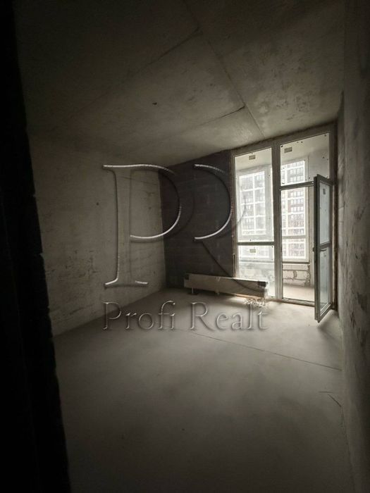 Продаж 4 кімн. квартири ЖК Варшавський/Родини Крістерів/Ретровіль