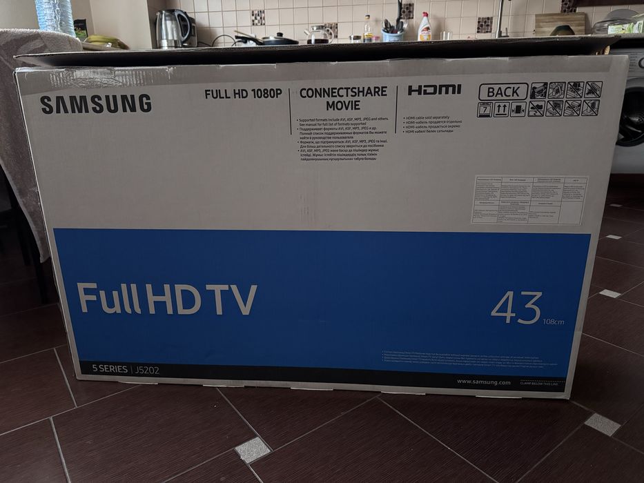 Телевізор samsung full hd UE43J5202AU
