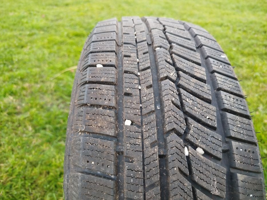 Opony zimowe 185/60/14 4 sztuki