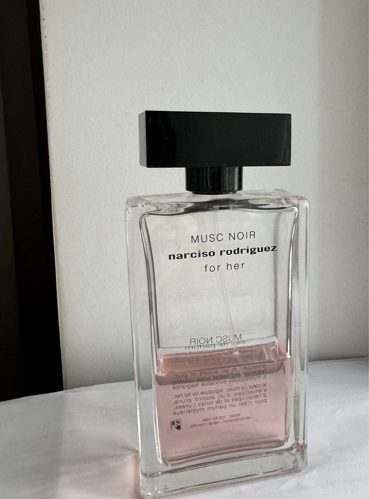 Narciso Rodriguez Musc Noir for her