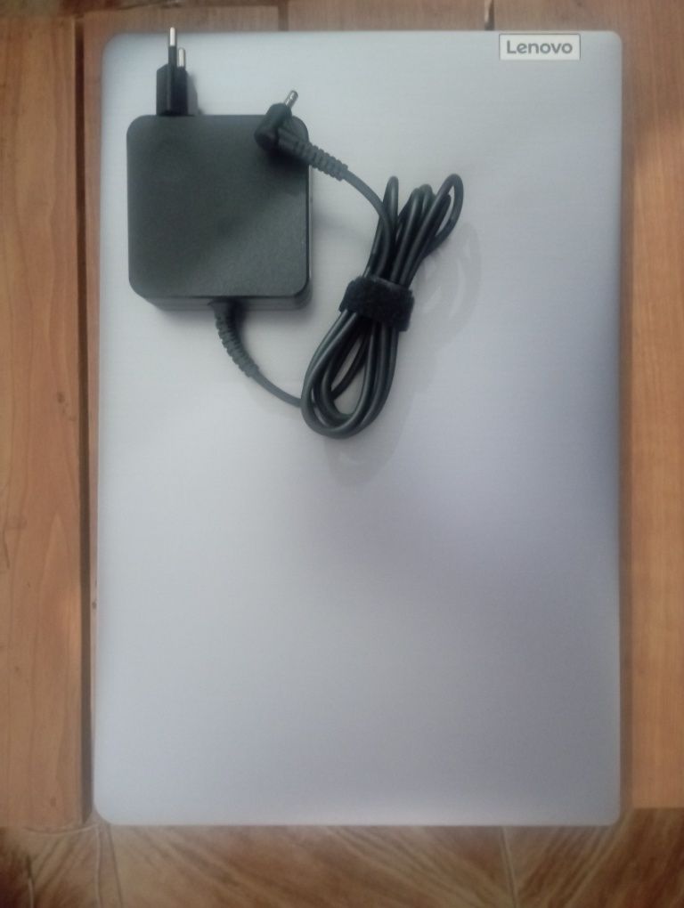 Lenovo idialpad 3 15alc6