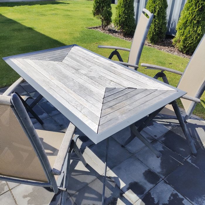 Zestaw mebli ogrodowych aluminiowe stół 4 krzesła i poduszki