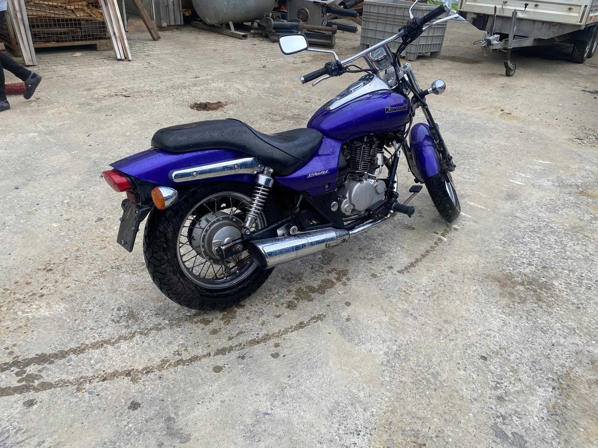 Kawasaki Eliminator 125 kat B konkurent yamaha virago