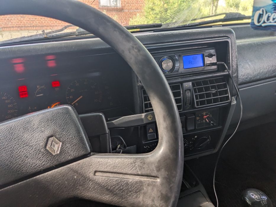 Терміновий продаж! Рено 19 Chamade 1.7 1991 року випуску