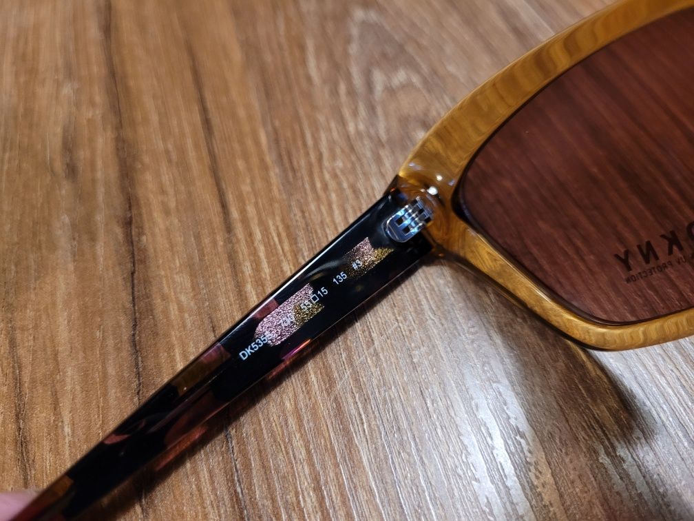 Okulary Przeciwsłoneczne Damskie DKNY DK535S
