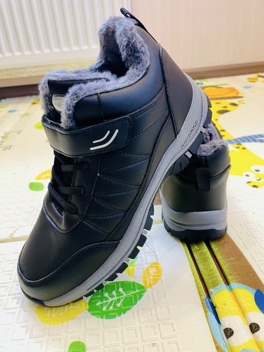 Кросівки красовки кросовки черевики чоботи зима зммові 42 утеплені
