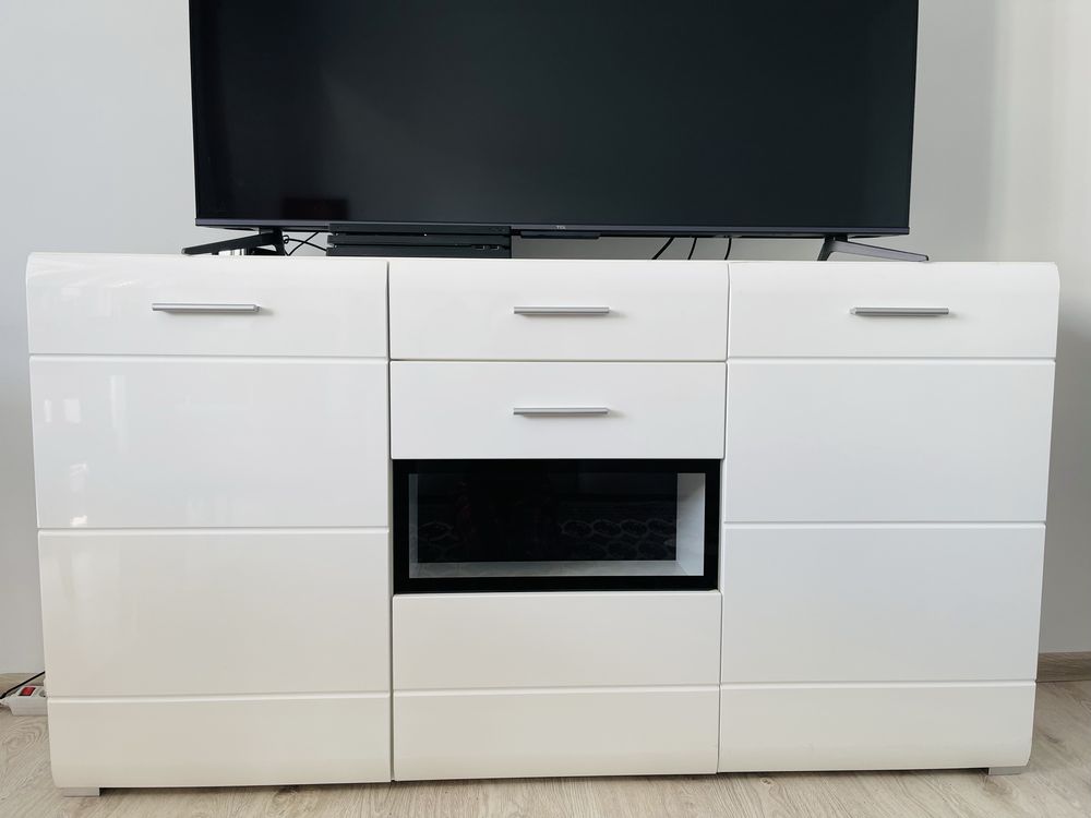 Biała Komoda z płyty Mdf