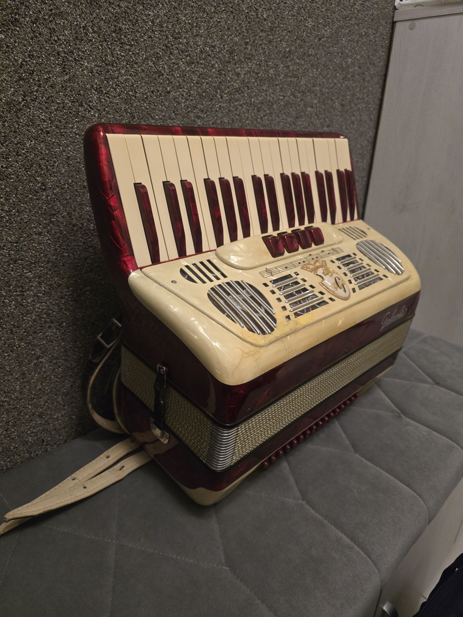 Akordeon Galanti 80 basów super stan