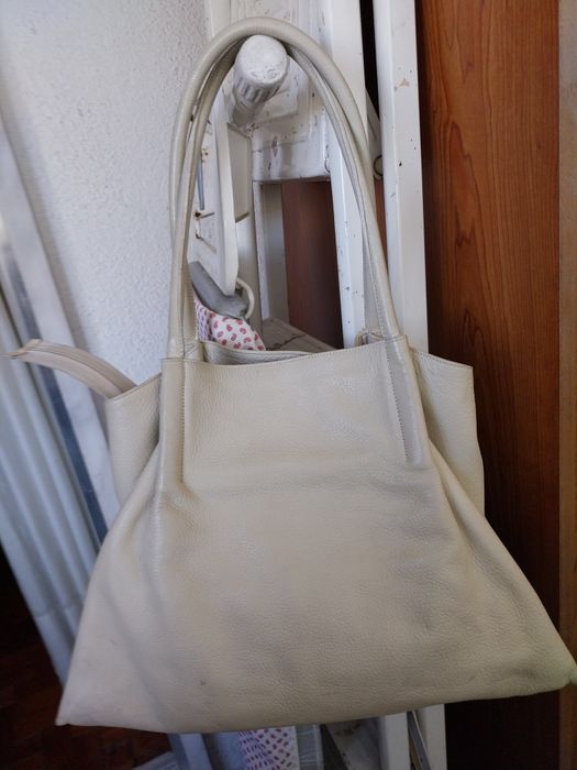 Malas todas estimadas com arrumação  preço é por cada