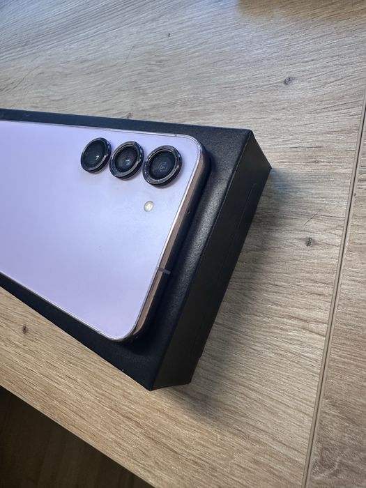 Samsung s23 lawendowy 256GB