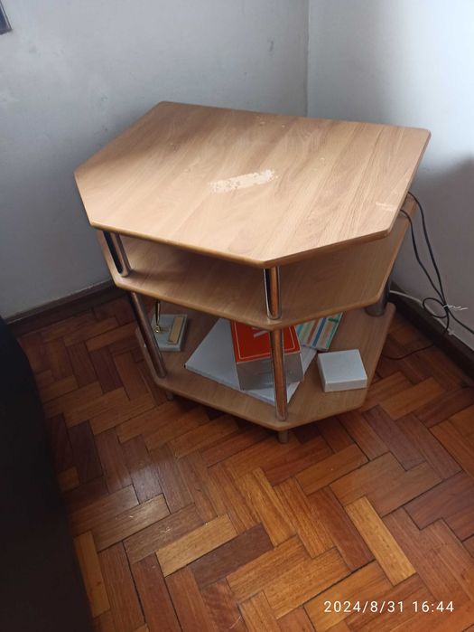 Mesa para televisão