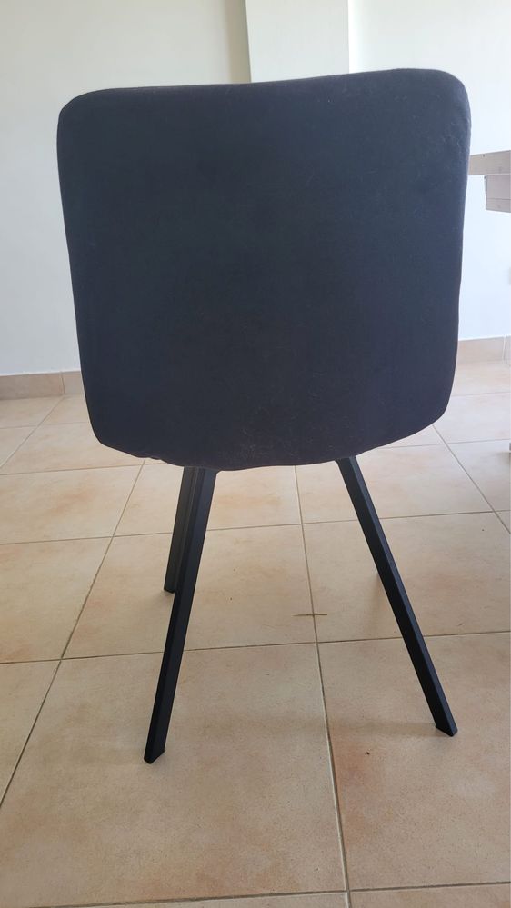 Conjunto mesa e 4 cadeiras Conforama