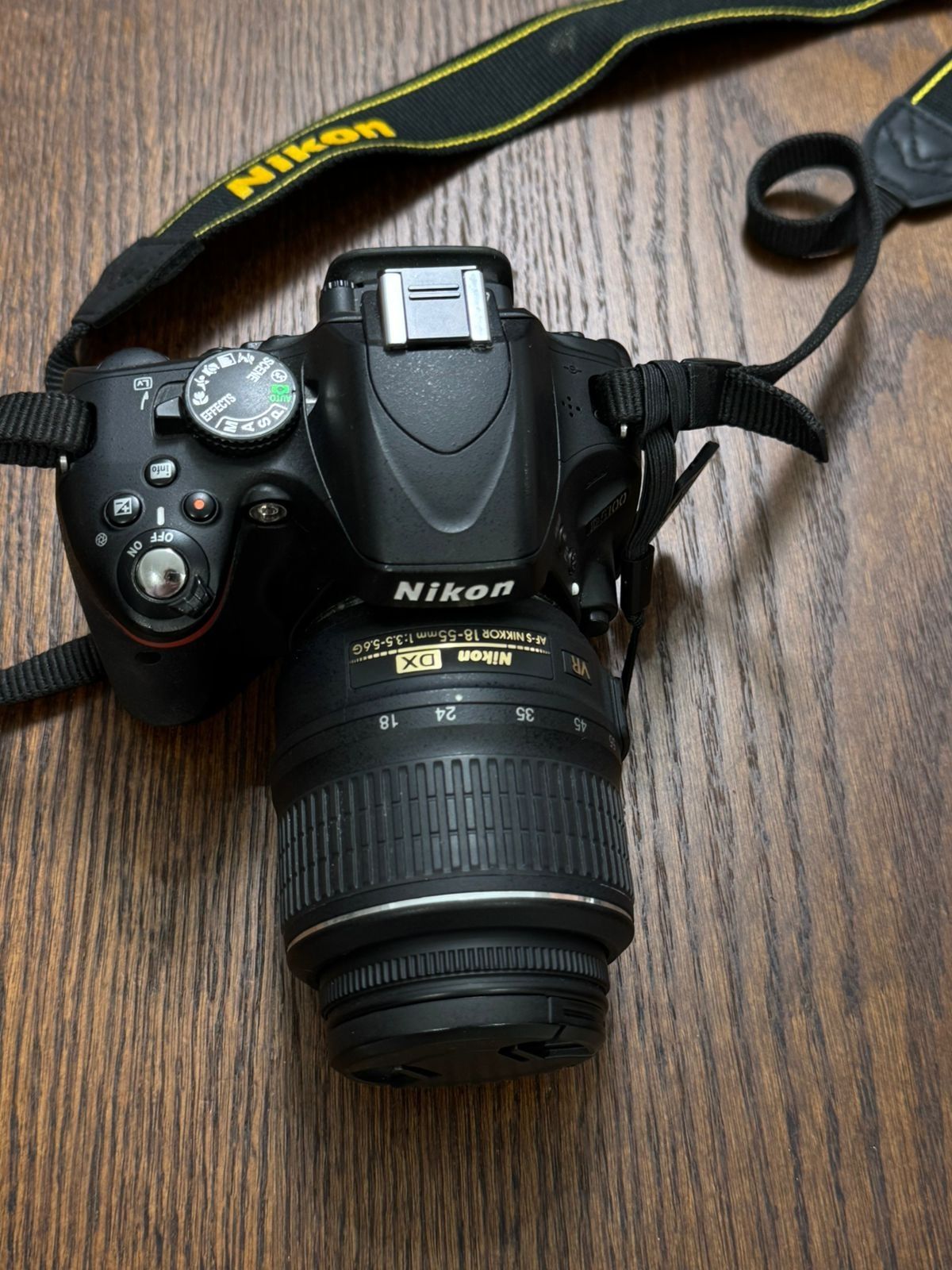 Продаю Nikon D5100 

С