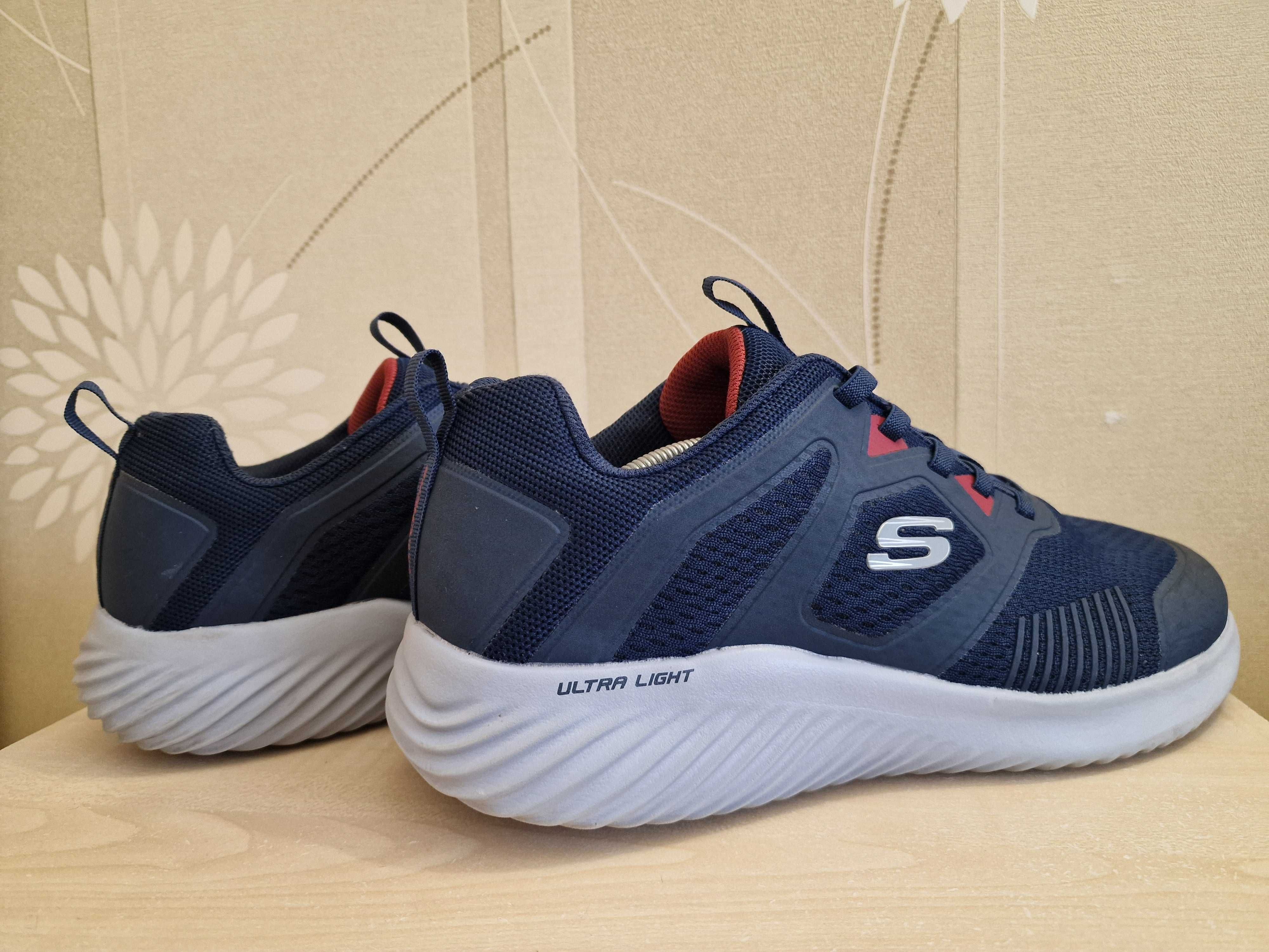 Кросівки Skechers оригінал розмір 46