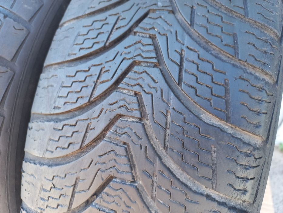 Резина 195-60-15.