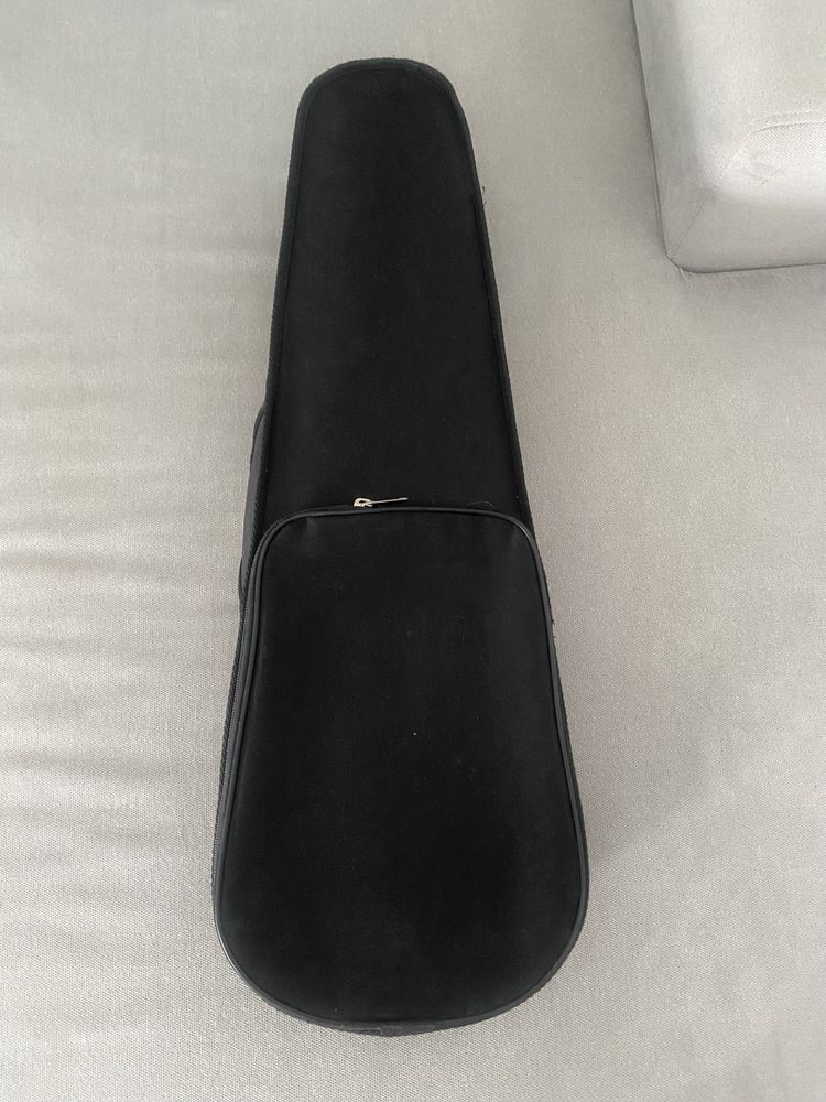 Violino 1/2 - marca Gara, estado muito bom