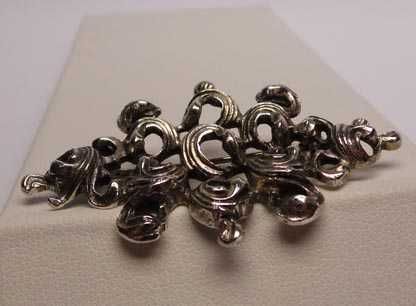 Srebrna broszka ciekawy wzór sygn. B.A.S (Blachian Antik Schmuck)